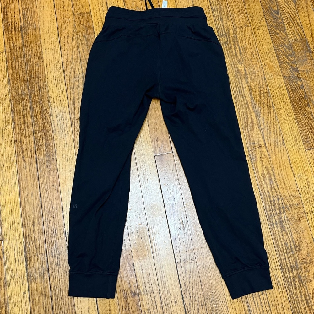 LULULEMON woman joggers